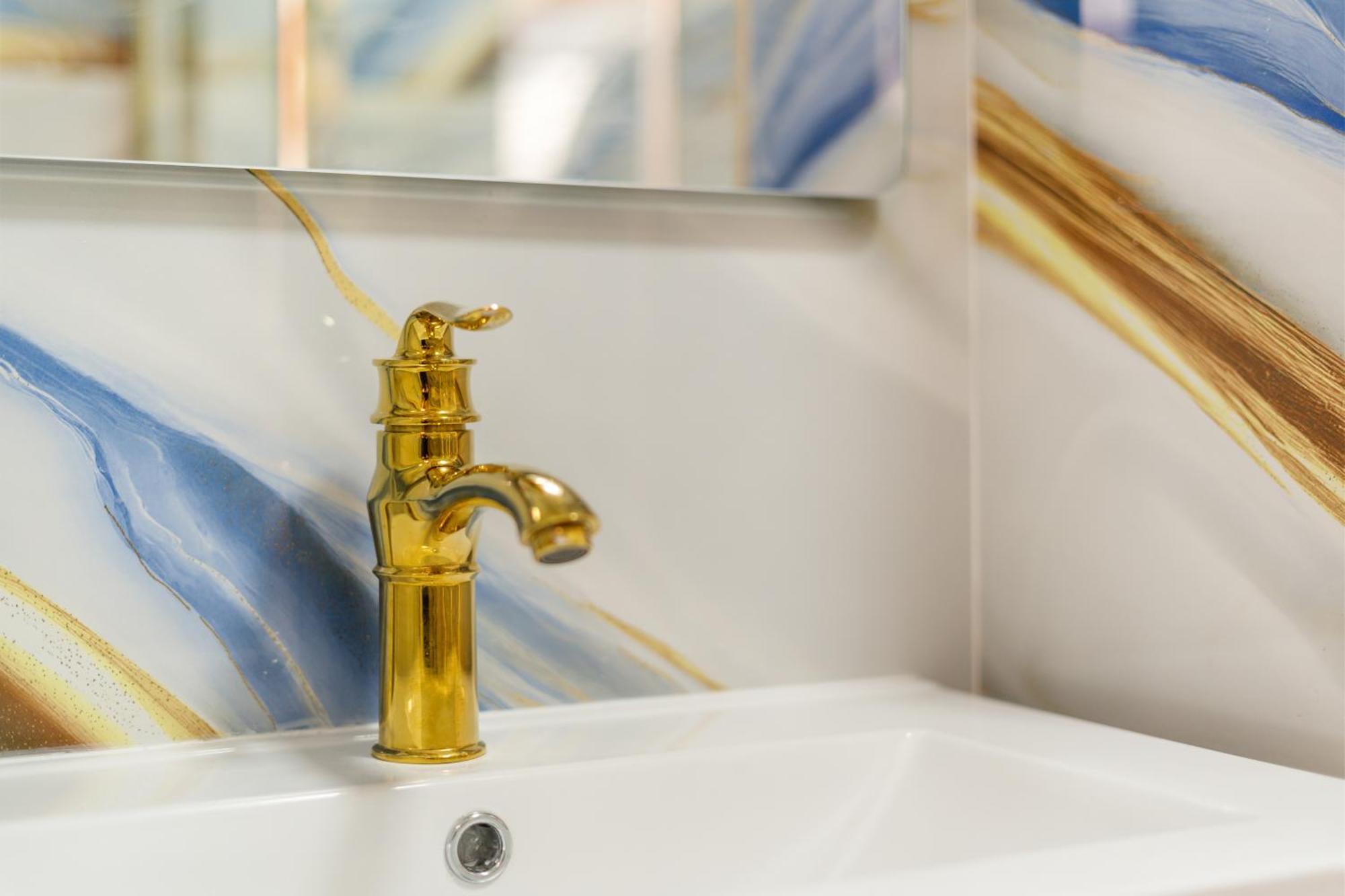 Exquisite 2-bedroom Luxury In Prestigious Mayfair H3 *